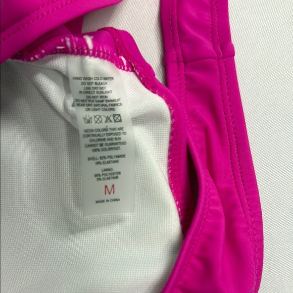 Chic Magenta Bikini Top with Patterned Band - Picture 5 of 5